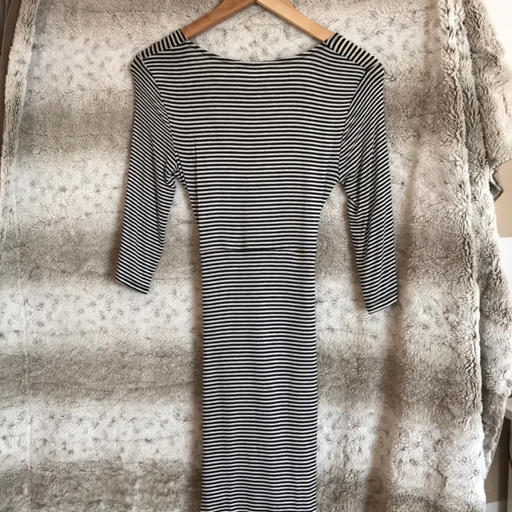 Lush Dress - Picture 3 of 3